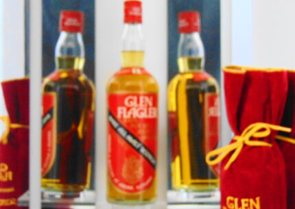 GLEN FLAGLER 100% POT STILL LOWLAND RARE OLD WHISKY
