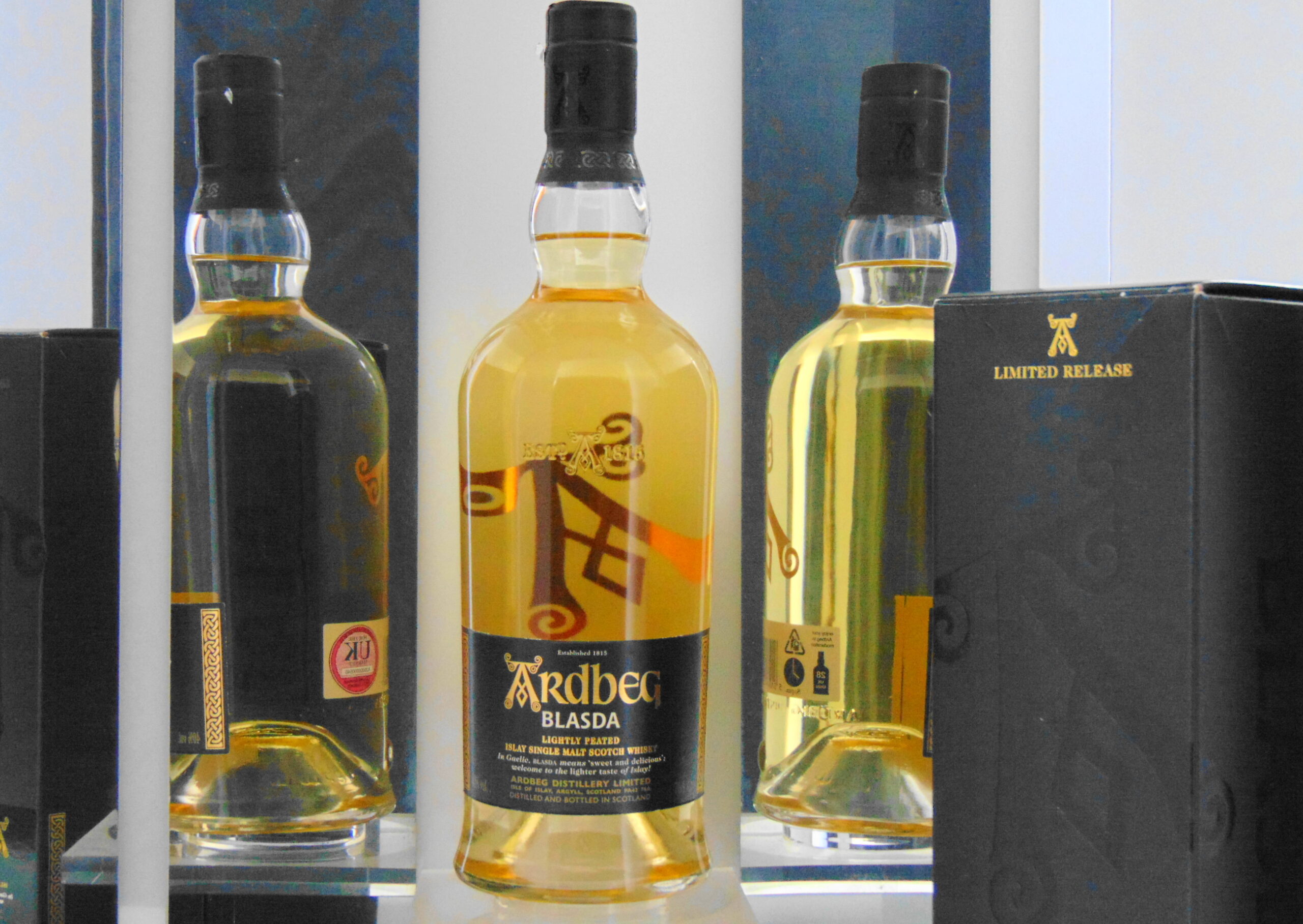 TWT066.jpg ARDBEG BLASDA LIMITED EDITION SINGLE MALT WHISKY