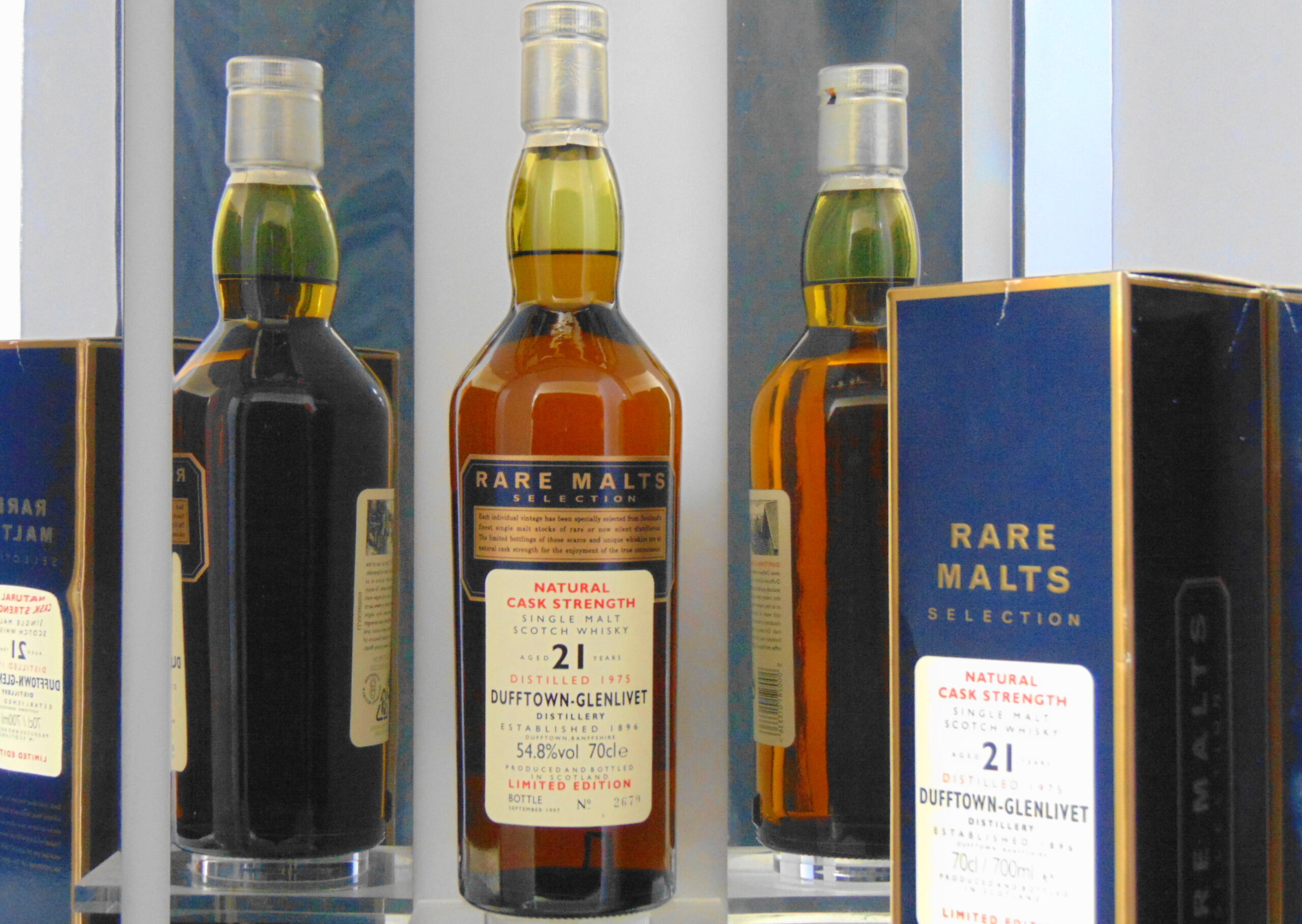 TWT067.jpg DUFFTOWN-GLENLIVET 1975 21YR OLD RARE MALT SELECTION