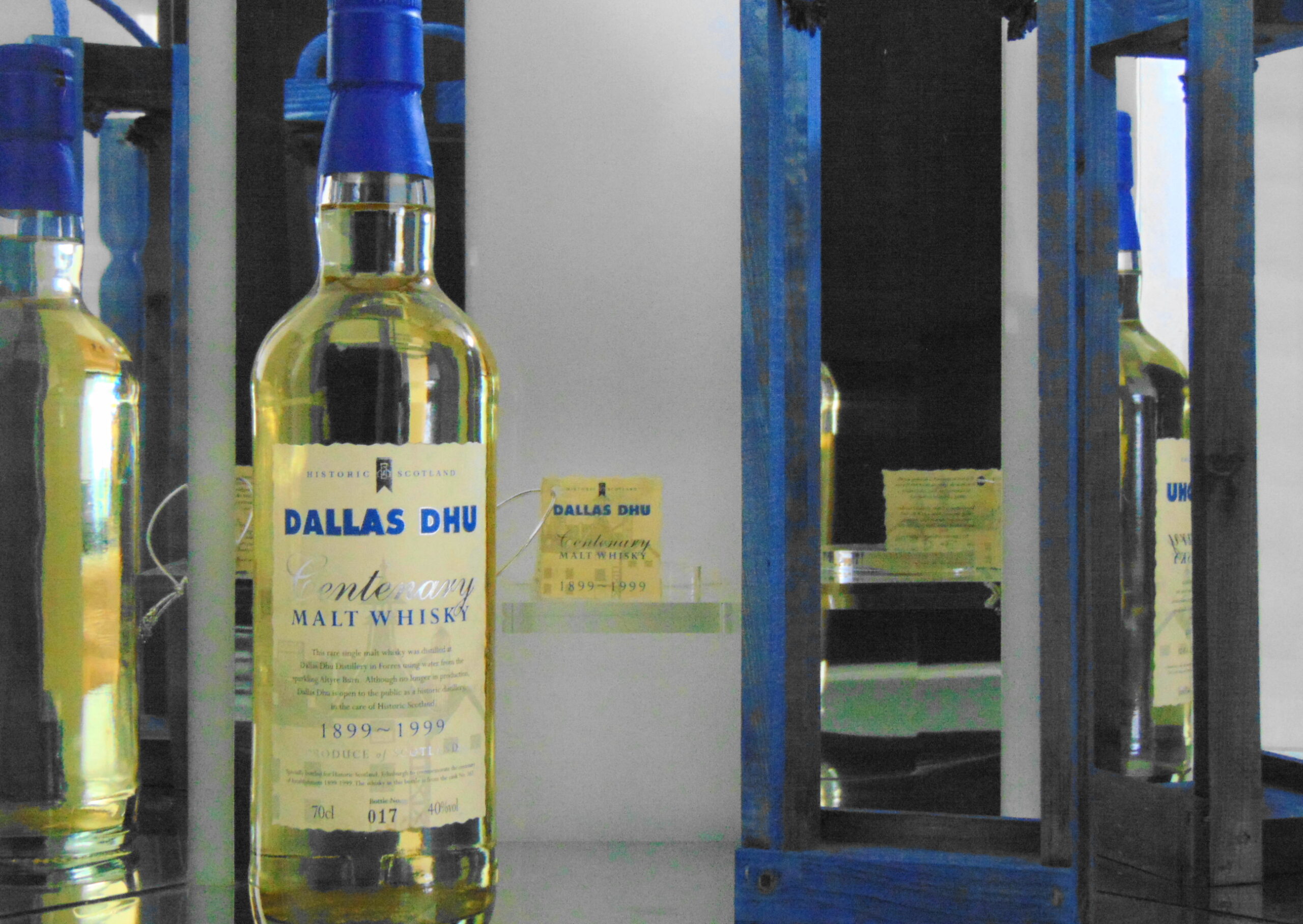 DSC00686.jpg DALLAS DHU CENTENARY 1899-1999 RARE SINGLE MALT WHISKY