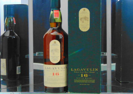 Lagavulin 16 Year Old White Horse Bottling 75CL Single Malt Whisky
