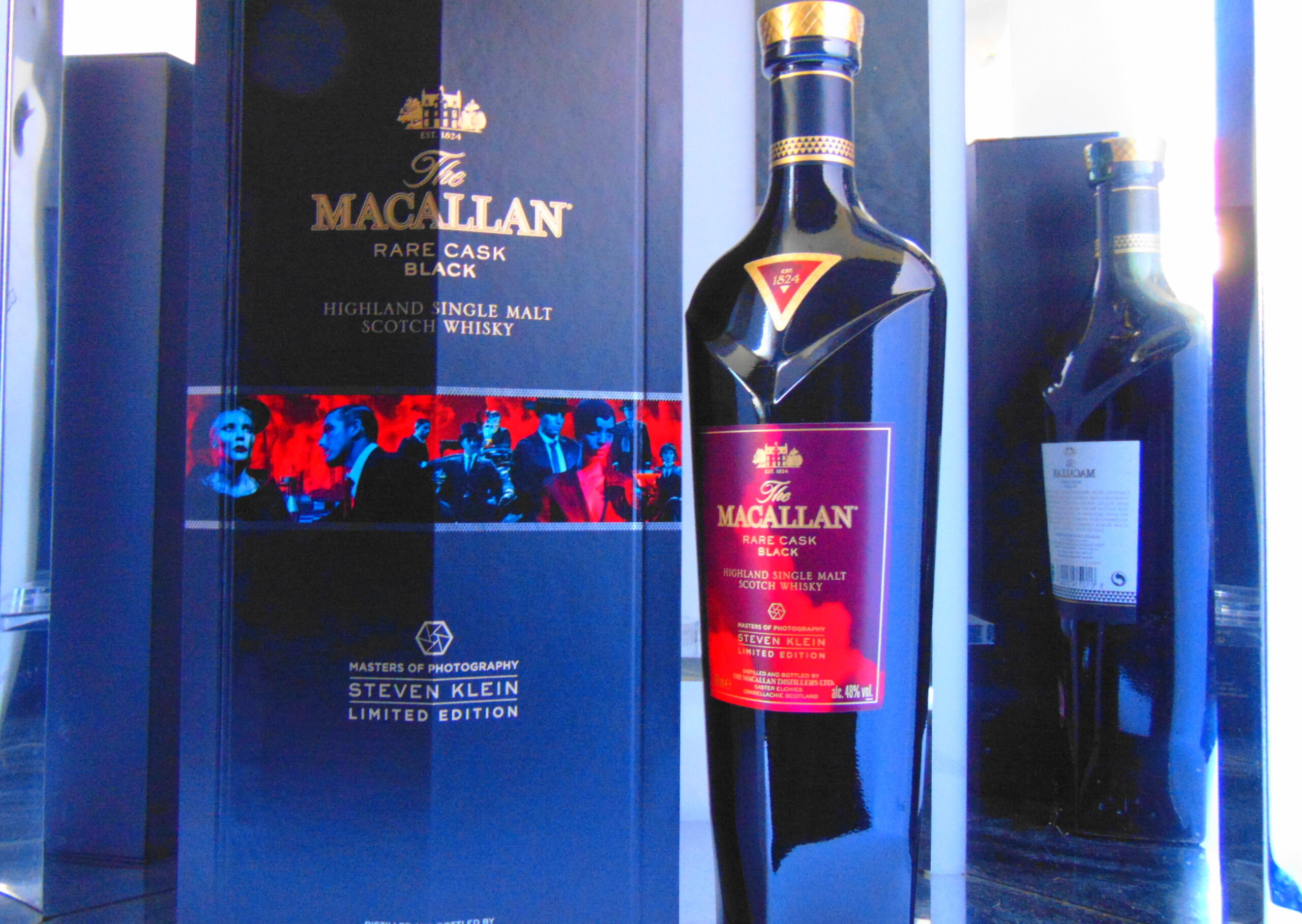 DSC00808.jpg MACALLAN RARE CASK BLACK MASTERS OF PHOTOGRAPHY STEVEN KLEIN